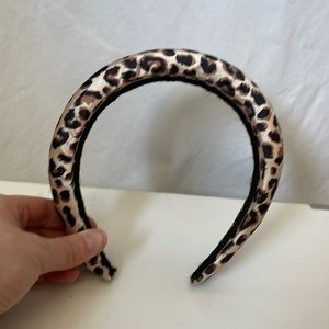 Leopard print padded headband